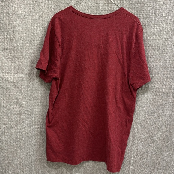 Old Navy Large (L) Men’s Casual Shirt with Collar Buttons - Burgundy - Picture 5 of 5
